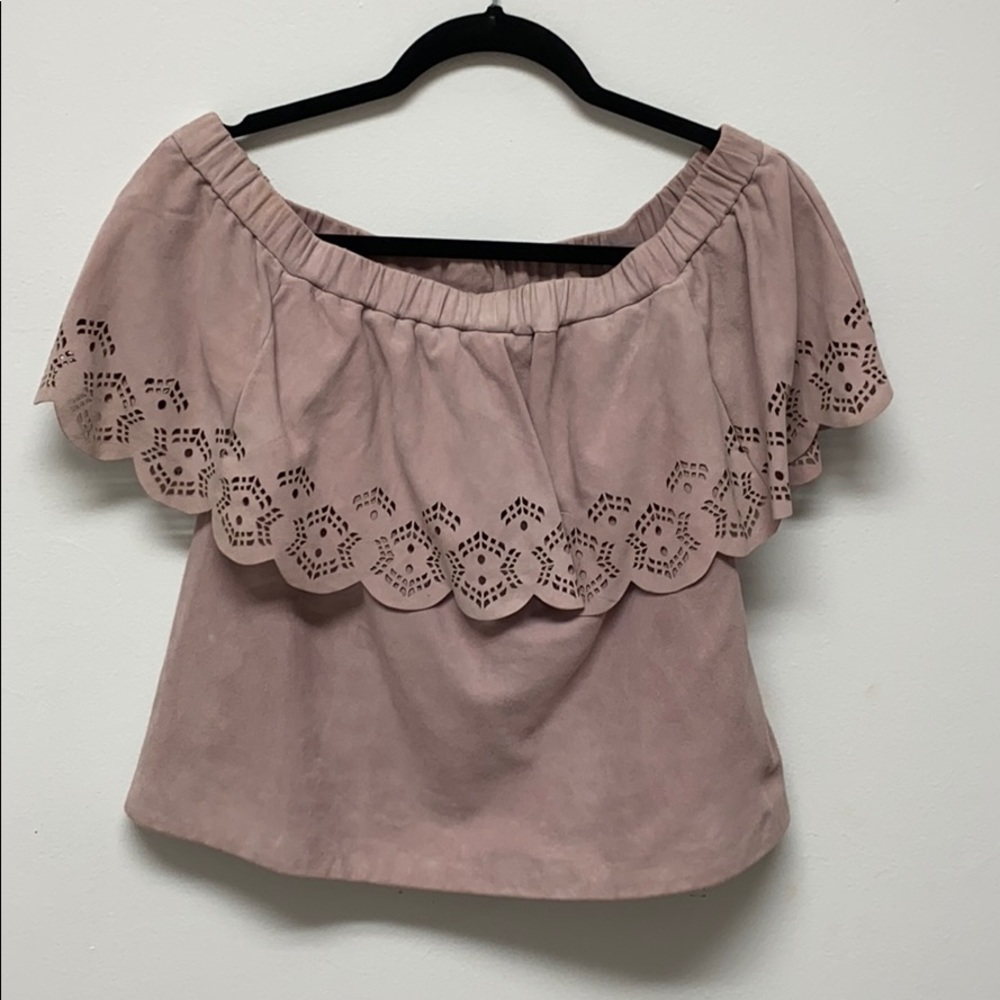 Lamarque. Lavender velvet off the shoulder top. S